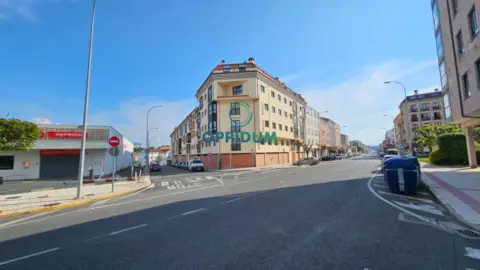 Local comercial en Estrada de Castela, 682