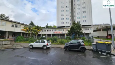 Oficina en Plaza de Luis Seoane, 2