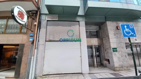Local comercial en calle de Federico Tapia, 51
