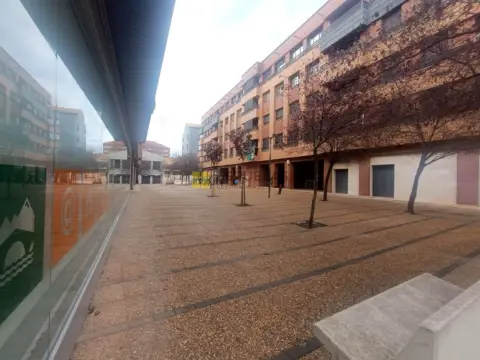 Piso en calle de las Sevillas, 2