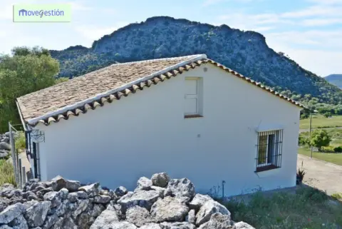 Casa en Benaocaz