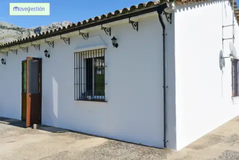 Casa en Benaocaz
