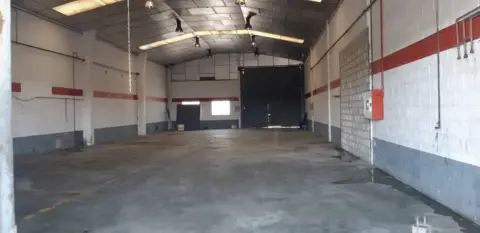 Nave industrial en Polígono de la Chaparrilla