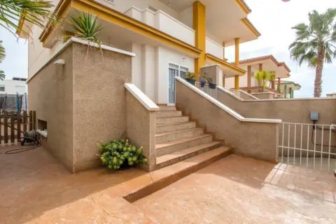 Chalet en calle Fraternidad, 30