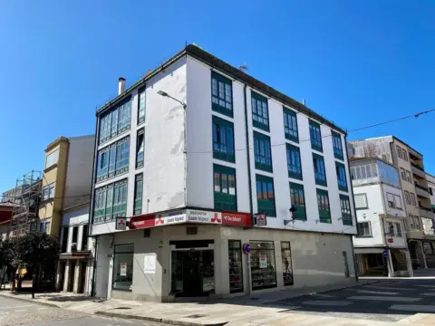 Piso en calle del Escultor Ferreiro, 26