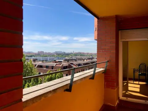 Ático en calle Abedul