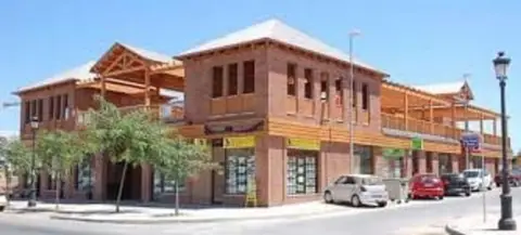 Local comercial en calle Iglesia