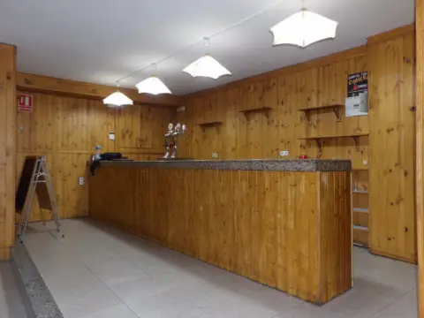 Local comercial en Carrer del Barri de Sant Josep