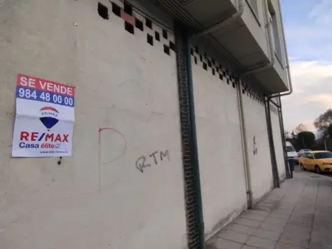 Local comercial en calle Río Sella, 2