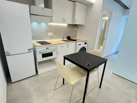 Estudio en Carrer del Doctor Montserrat