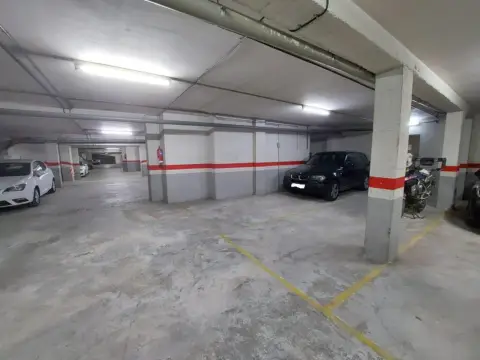 Garaje en Set Camins