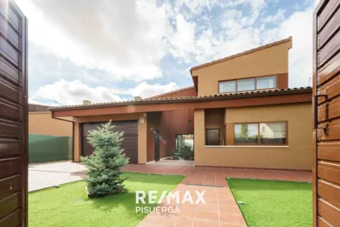 Chalet en calle Rio Tajo, 239