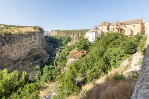 Casa adosada en calle C. Baja Iglesia, 8