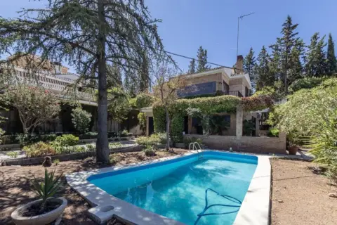 Chalet en Camino de Monachil