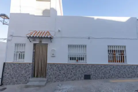Casa en calle Sayena