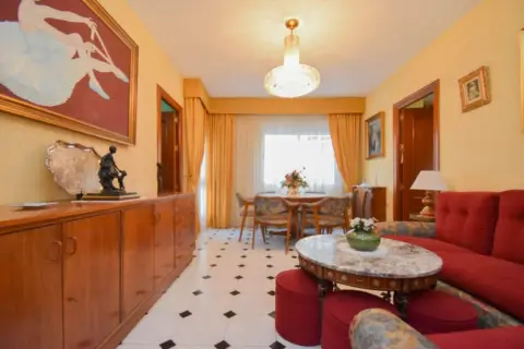 Piso en calle del Cisne, 9