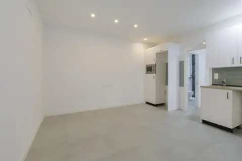 Apartamento en calle Agustina de Aragón