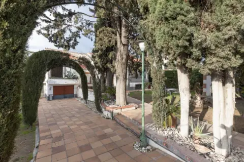 Chalet en Carretera de Gabias, 21