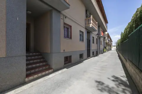 Casa adosada en calle de la Iglesia