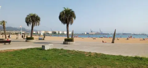 Piso en calle de la Alameda de Jove, 14