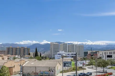 Piso en Campus Salud