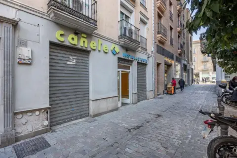 Local comercial en Acera del Darro