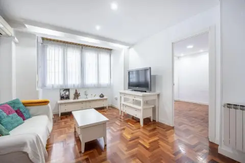 Piso en calle Ruiseñor
