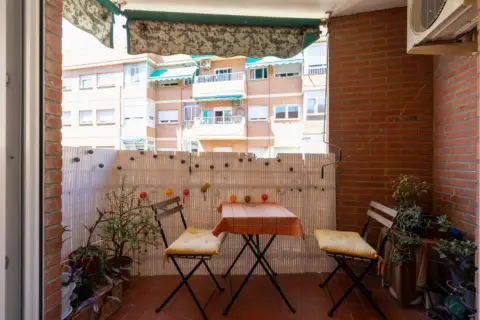 Piso en calle del Pintor Ismael de la Serna