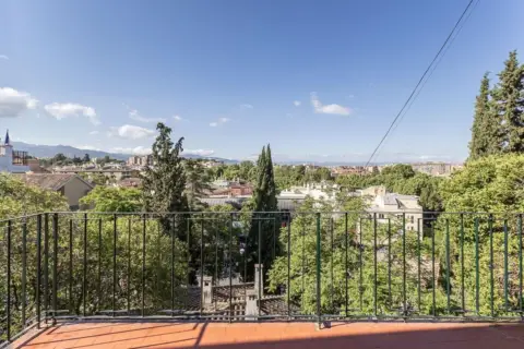 Piso en Paseo de La Bomba