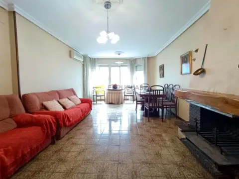 Piso en Paseo de la Constitución, 26