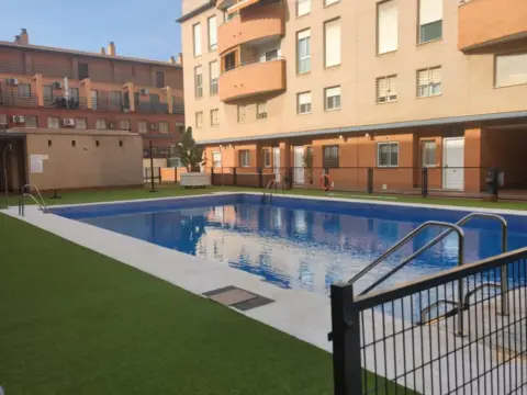 Piso en Reina Mercedes - Heliópolis