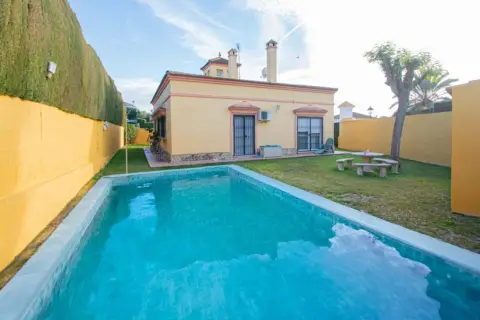 Chalet en Zona Universitaria