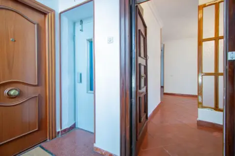 Piso en Luis Montoto - Santa Justa