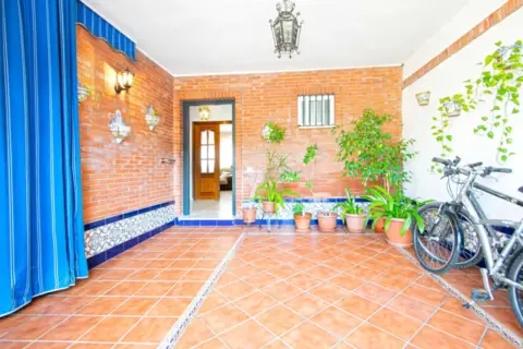 Casa adosada en Avenida de Las Ciencias
