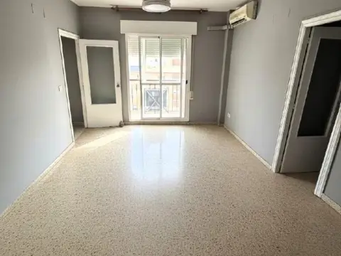 Piso en Avenida de Las Ciencias
