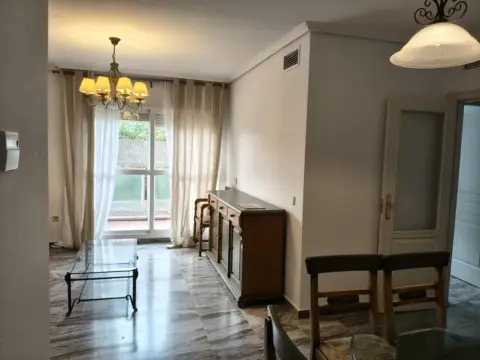 Piso en Alcalde L. Uruñuela - Palacio de Congresos