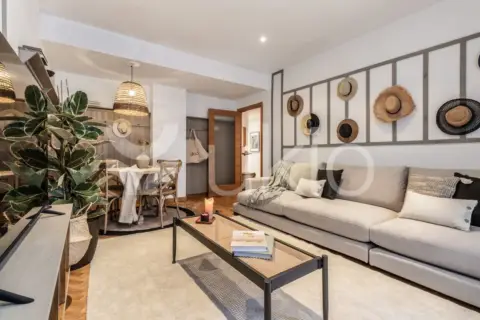 Flat in calle Orense