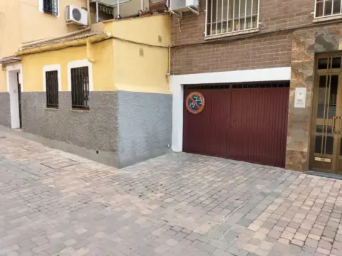 Garaje en calle del Estebón, 3