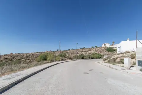 Terreno en Zubia La