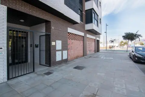 Local comercial en Campus Salud