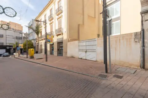 Terreno en Plaza de Francisco Javier de Burgos, 4