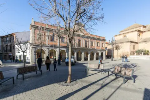Local comercial en Vega de Granada Zona Noroeste