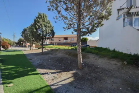 Terreno en calle de Pedro de Mena