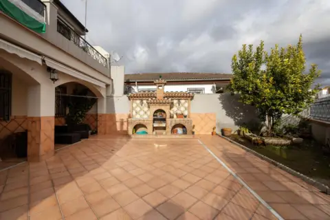 Casa pareada en Camino de Gójar