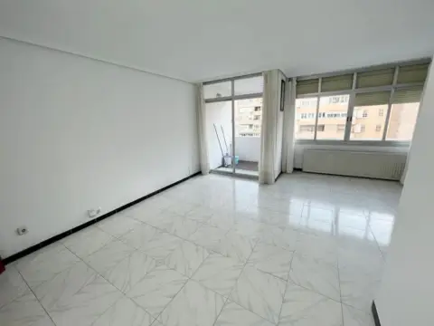 Piso en calle del Río Sorbe