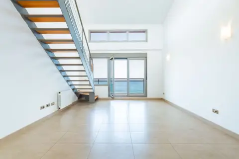 Dúplex en Carrer de Forcall, 8