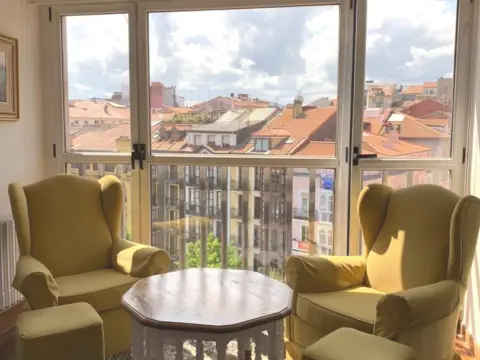 Dúplex en calle de Amos de Escalante