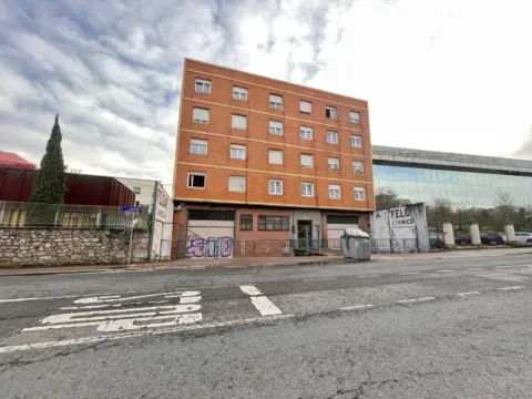Nave industrial en calle del Cajo, 15