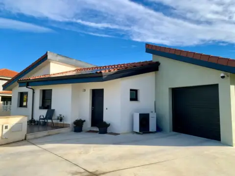 Chalet en Barrio de la Villanueva de San Mamés
