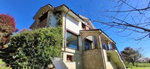 Chalet en Barrio de Santa Ana